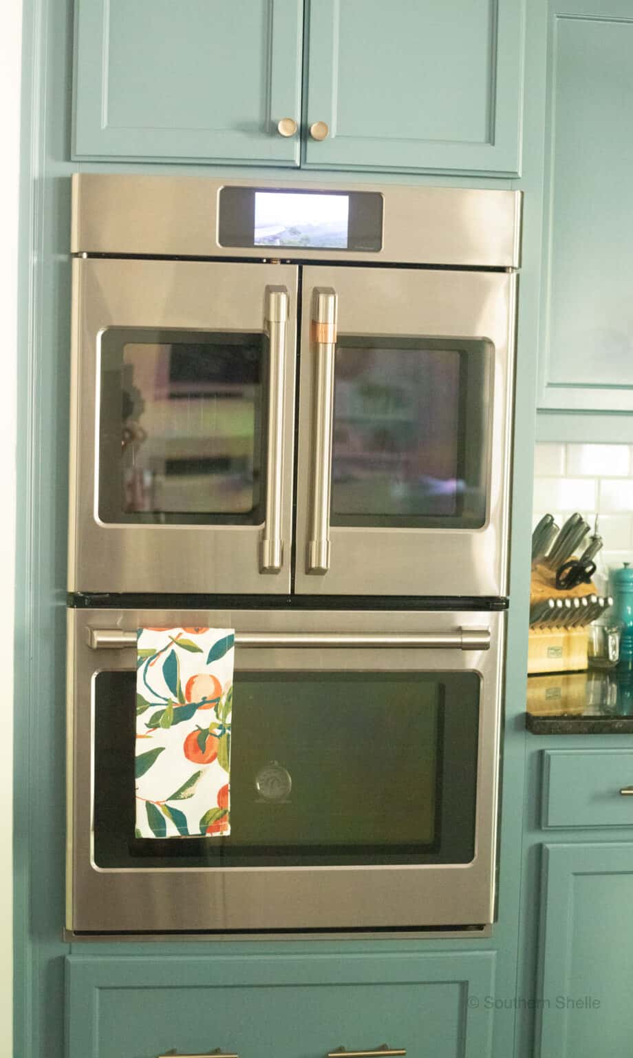 Review Cafe Professional Series 30" Smart Built In Convection French
